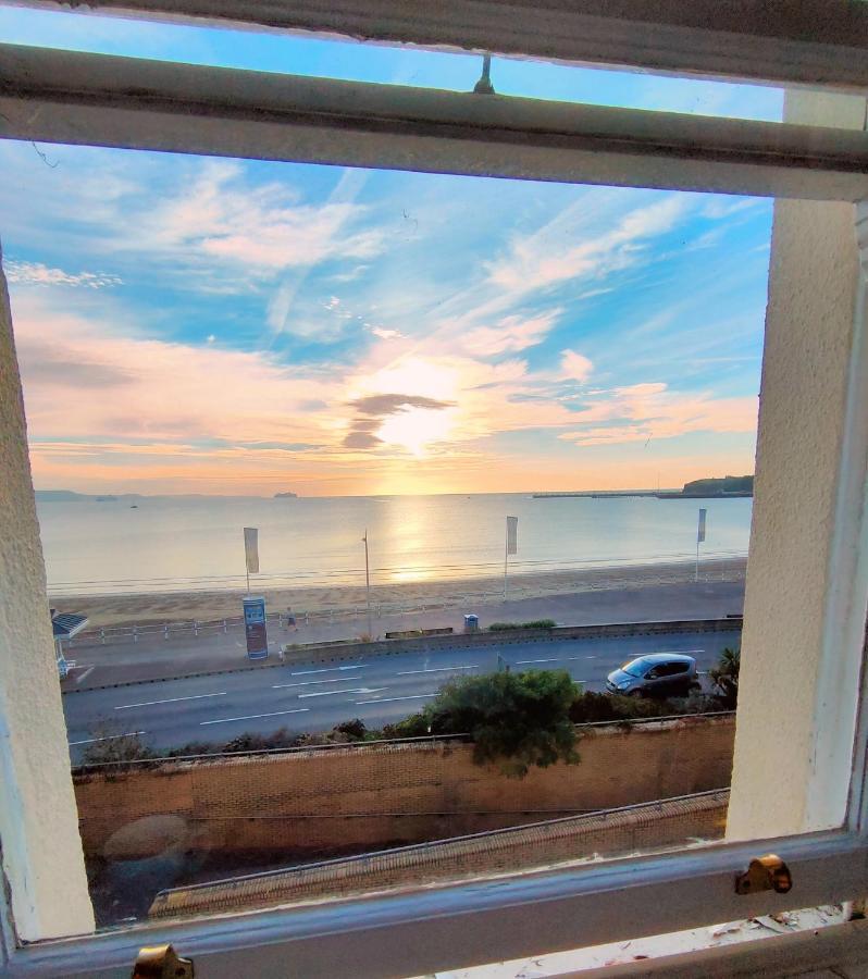 Sunrise View - Beachfront Apartment, Weymouth Exterior foto
